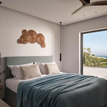 Vilă Askos Luxury Suites, A Zakynthian Hideaway, By Thinkvilla *