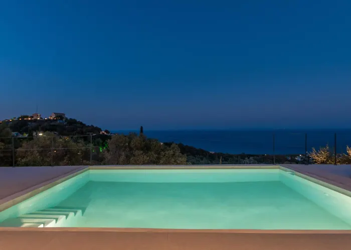 Villa Askos Luxury Suites, A Zakynthian Hideaway, By Thinkvilla Agios Nikolaos (Zakynthos)